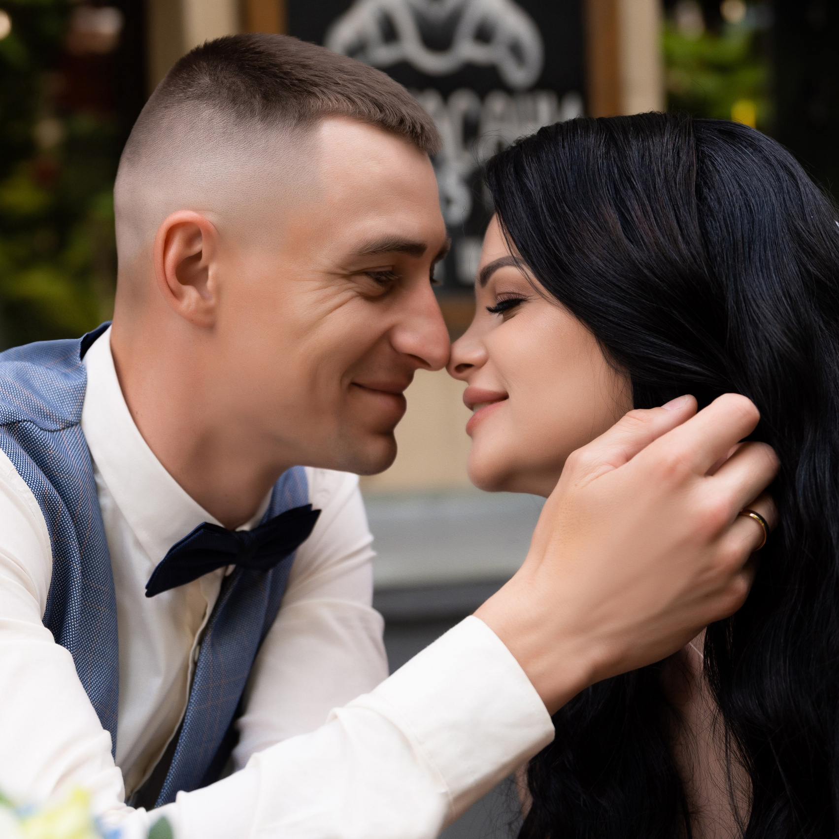 ВЕСІЛЬНА ЗЙОМКА УКРАЇНА. Олексій Ревуцький - весільний та сімейний фотограф