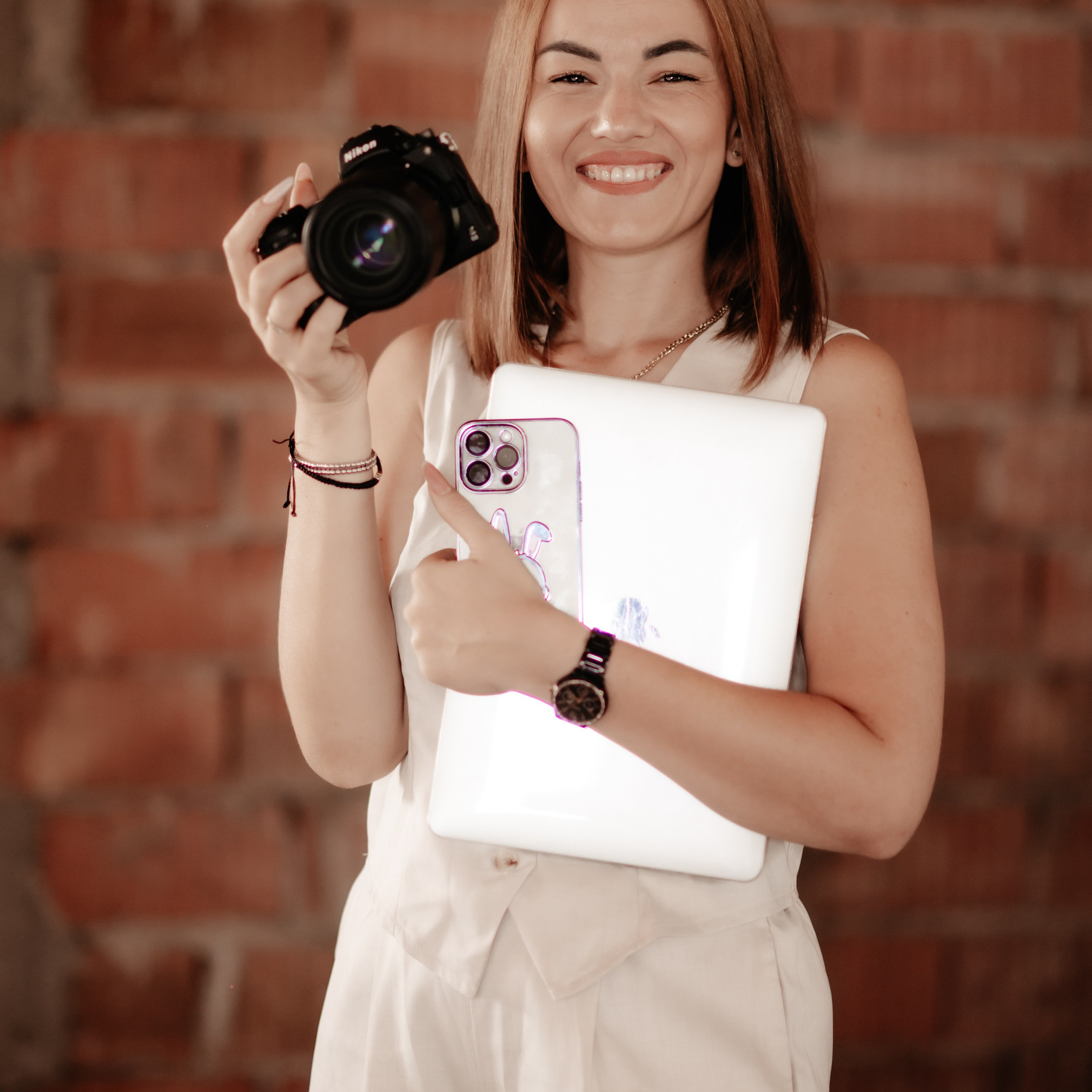 About Me. Bianca Gabor Photography