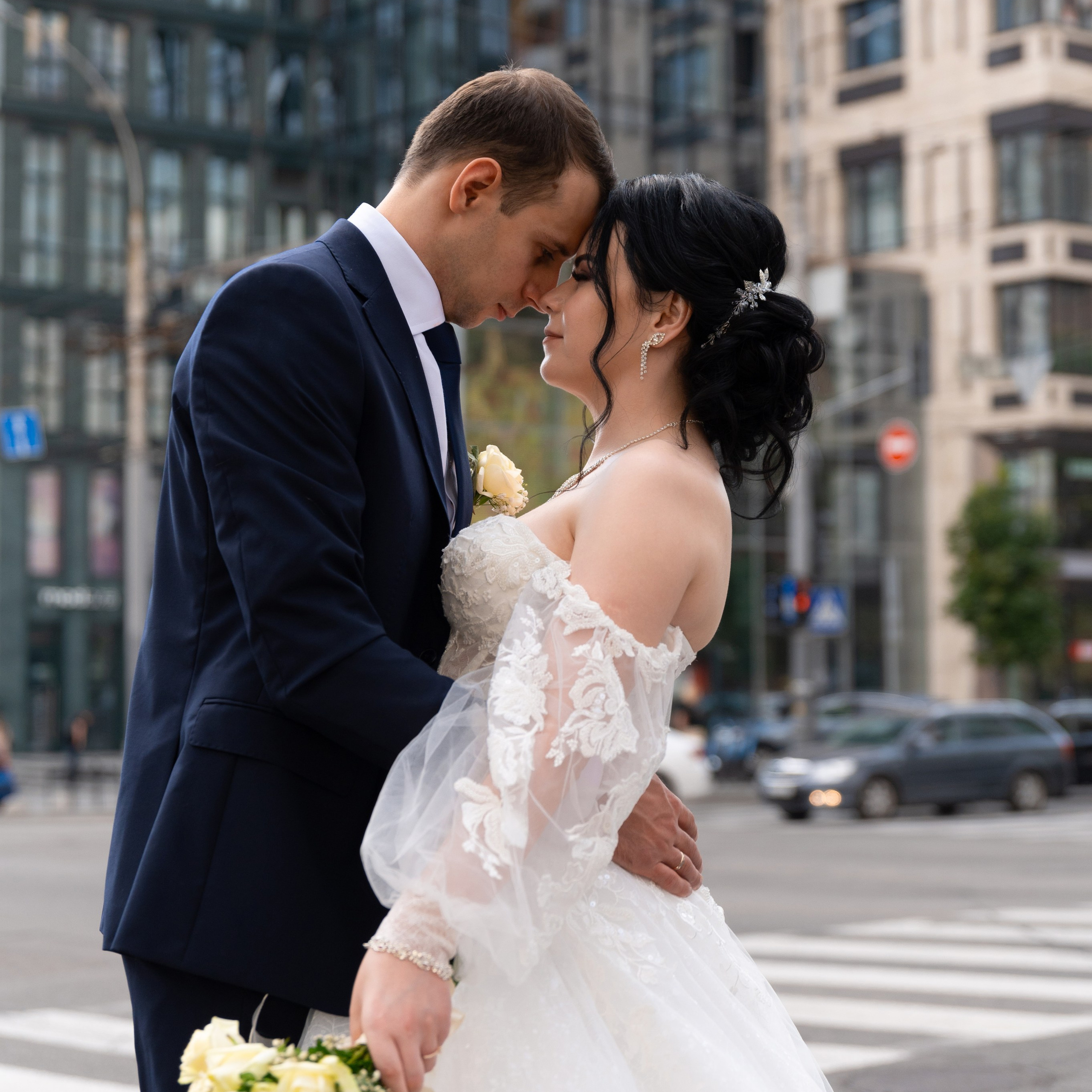 ВЕСІЛЬНА ЗЙОМКА УКРАЇНА. Олексій Ревуцький - весільний та сімейний фотограф