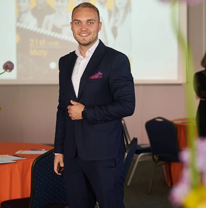 Video shooting and creating with phone, iPhone Video School