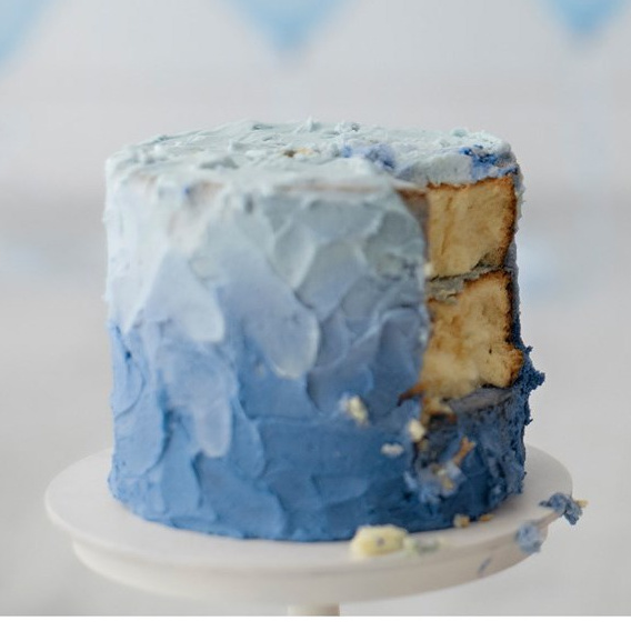 Cake smash session. Newborn and family photographer. Hills District. Sydney