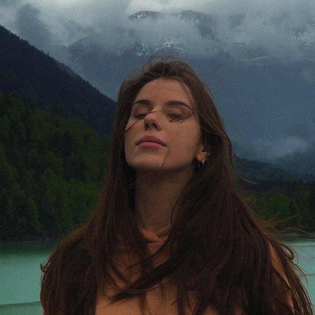 MEET ME. Couple & wedding photographer based in Bavaria Germany Alps I ForLoveLegends