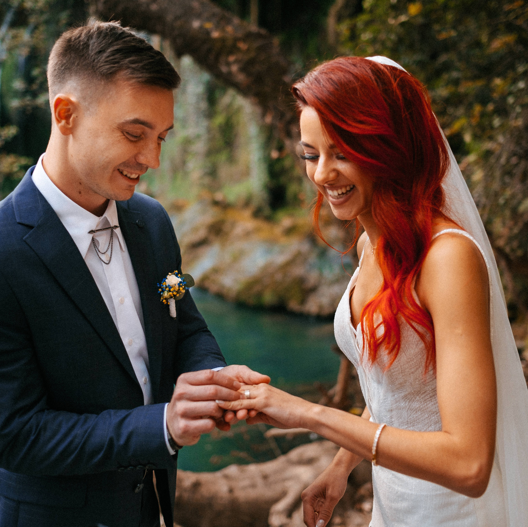 WEDDINGS & ELOPEMENTS. Ivan Skufinsky — wedding and family photographer in Vancouver