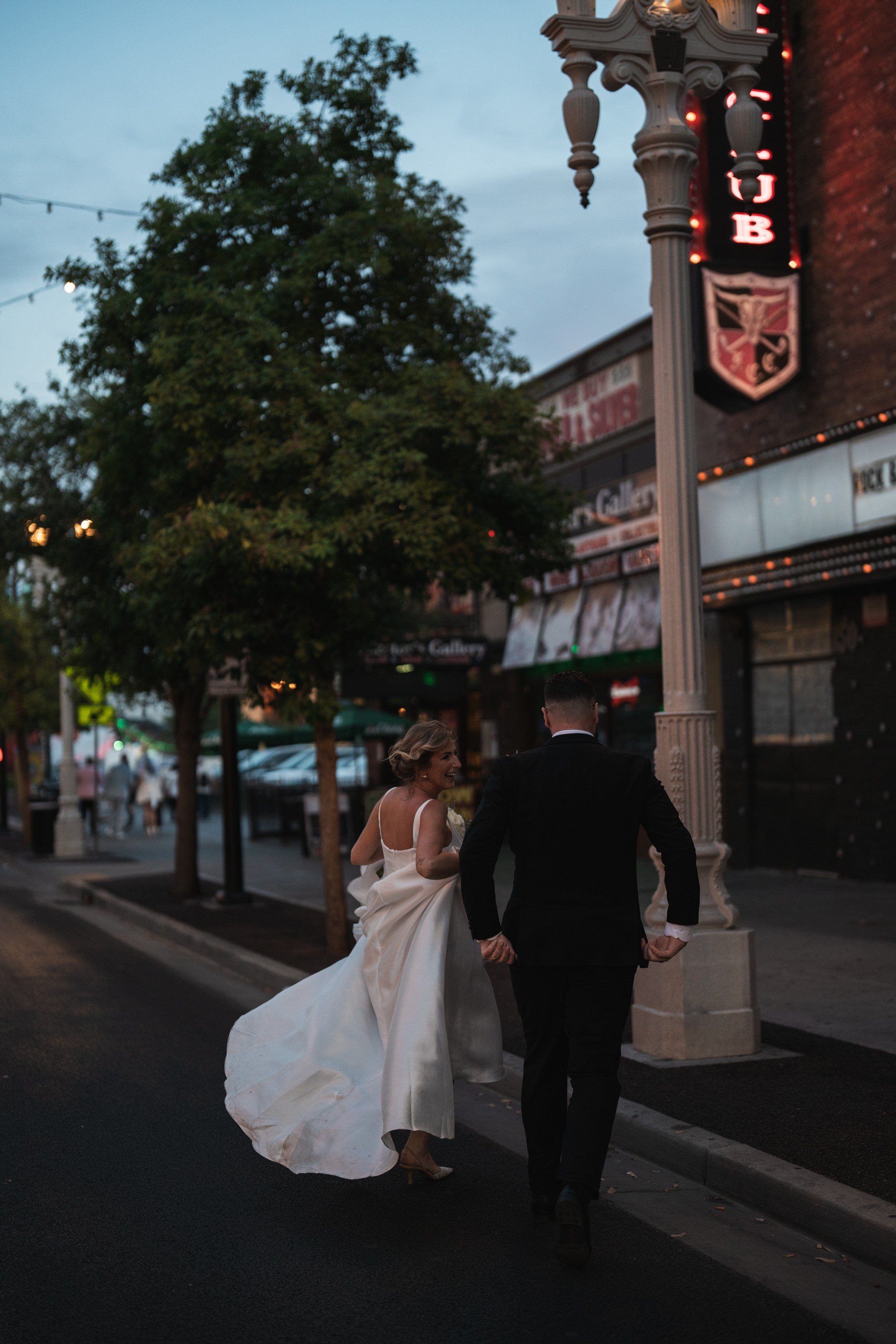 Wedding & elopement photographer Viktoriya Kravtsov. Las Vegas
