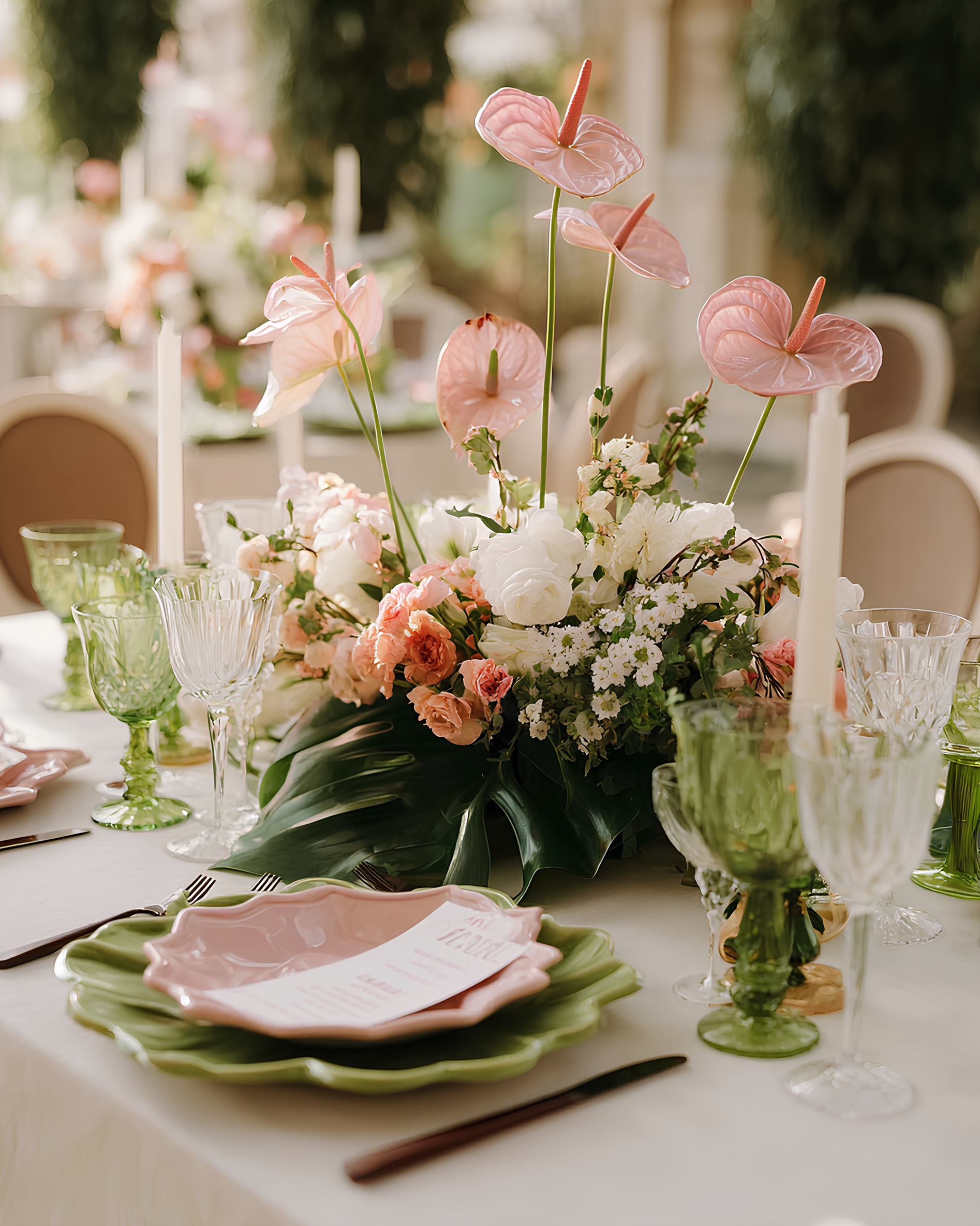 ЦВЕТОЧНОЕ ОФОРМЛЕНИЕ СТОЛОВ ДЛЯ ЛЕТНИХ СВАДЕБ В БОДРУМЕ. Элиана Плотская — организация свадеб и мероприятий в Бодруме и Стамбуле