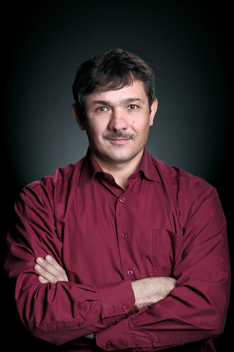 Контакты. Свадебный, семейный и портретный фотограф в Бишкеке