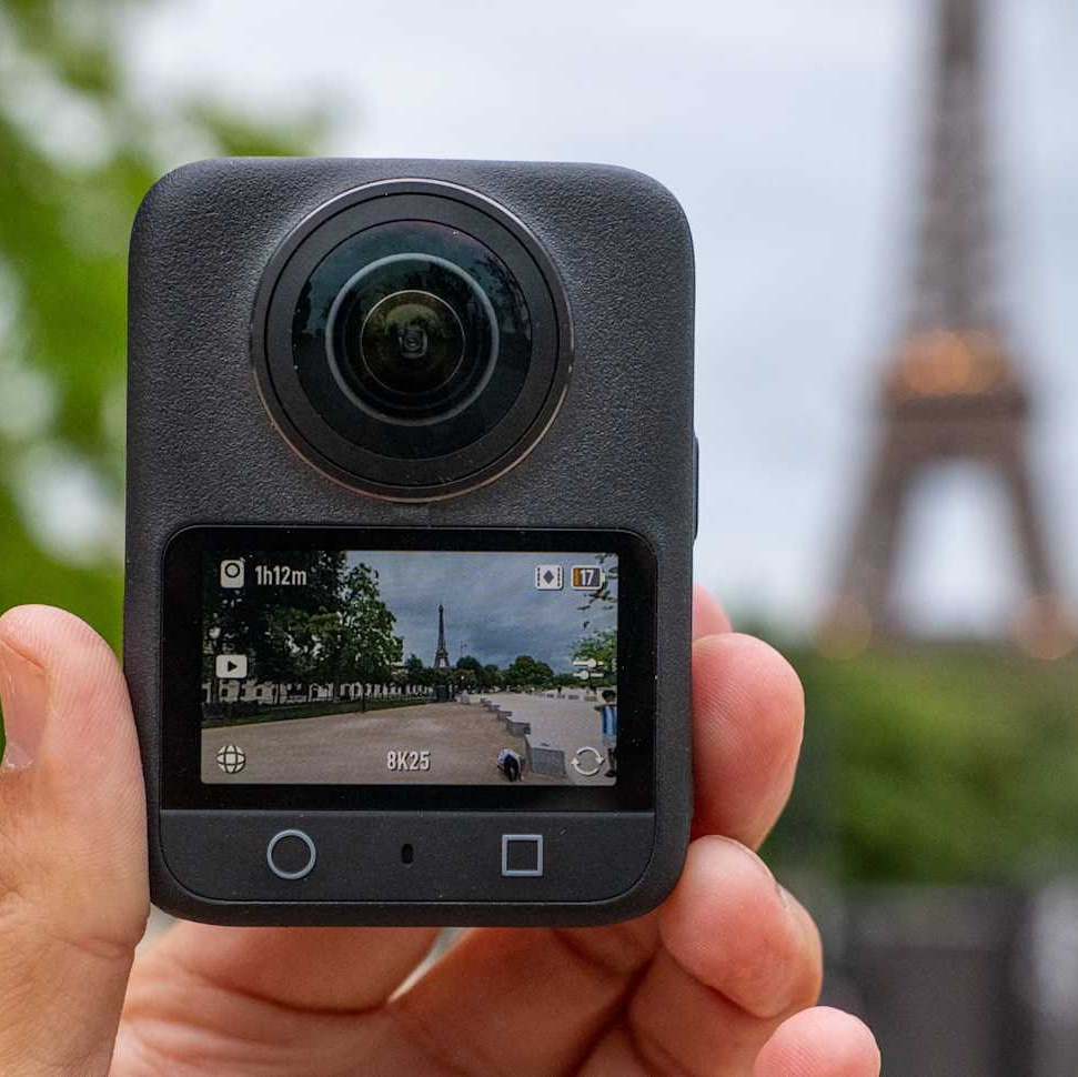 Ar ko filmēt savus ceļojumus. Video filmēšana un veidošana ar telefonu, filmēšanas kursi