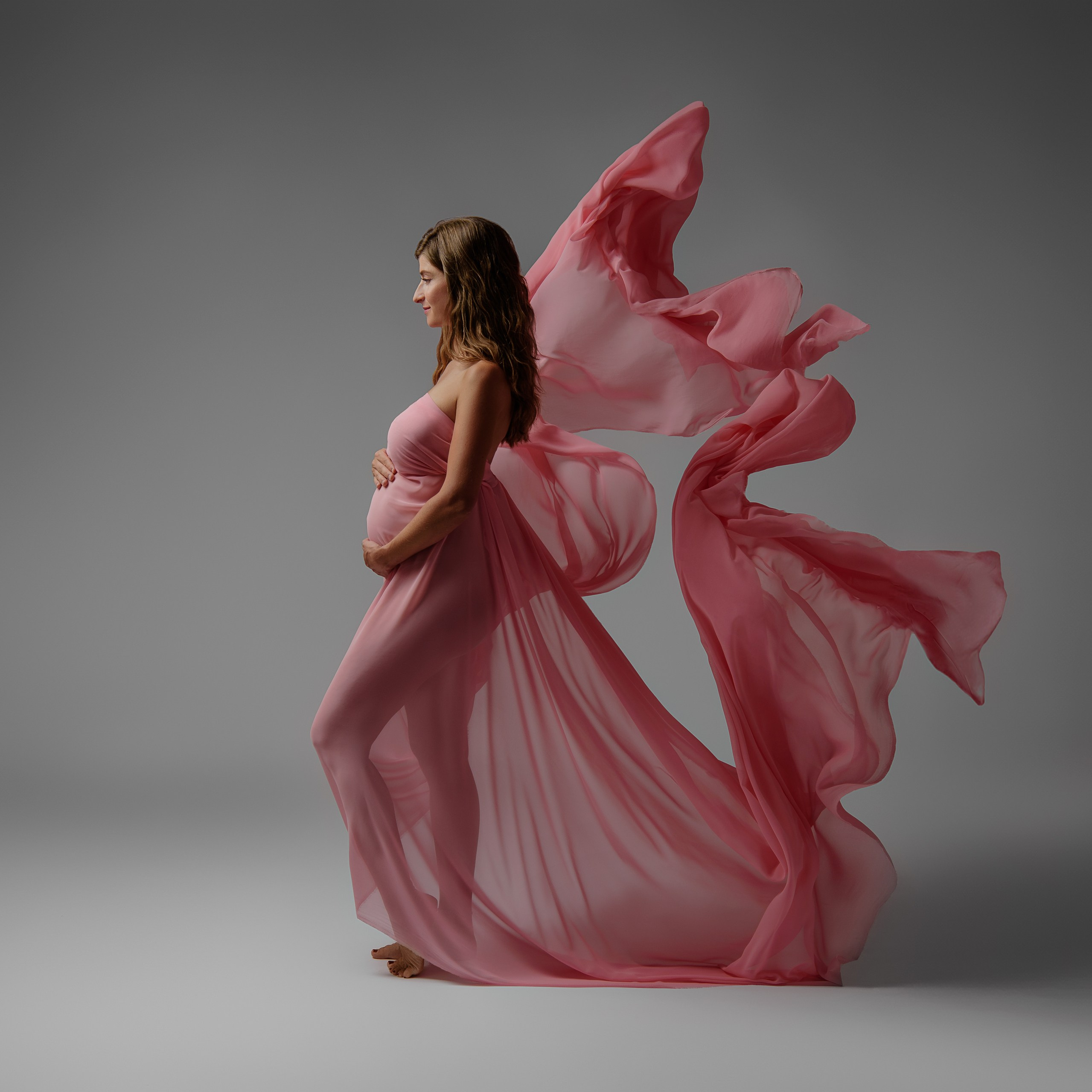 WHEN SHOULD YOU HAVE YOUR BUMP PHOTO SHOOT?. MARIA VALUEVA Photographer in Nice, Cannes, Monaco, France, Europe, Istanbul, Turkey