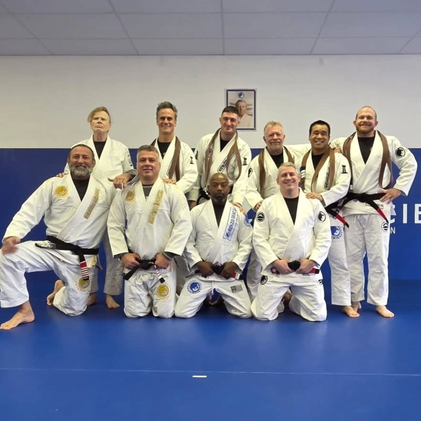 Лидер Megadeth Дэйв Мастейн получил чёрный пояс по бразильскому джиу-джитсу в 64 года | FOTKAI