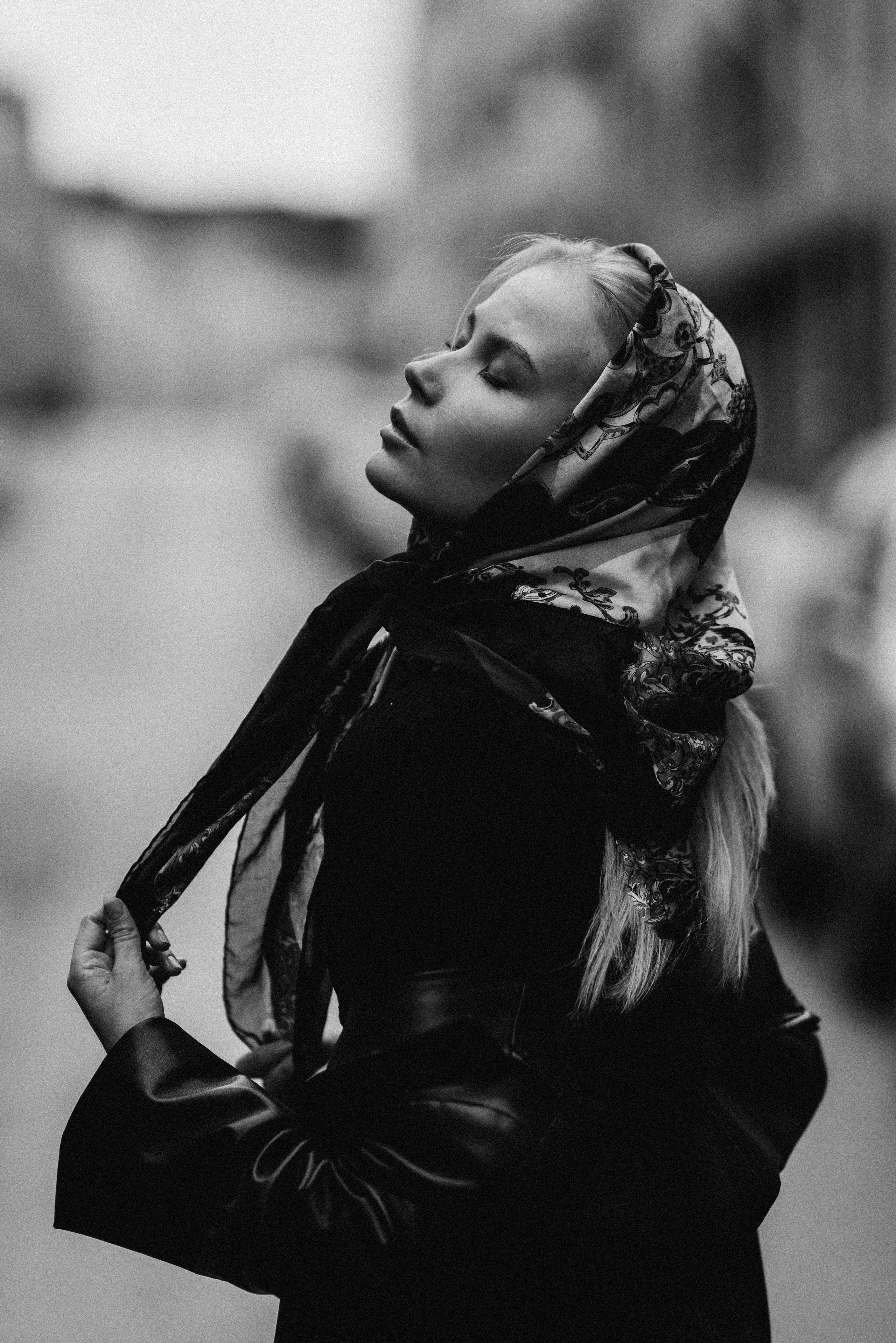 Contact. Wedding and potrait photographer in Helsinki Vickan O