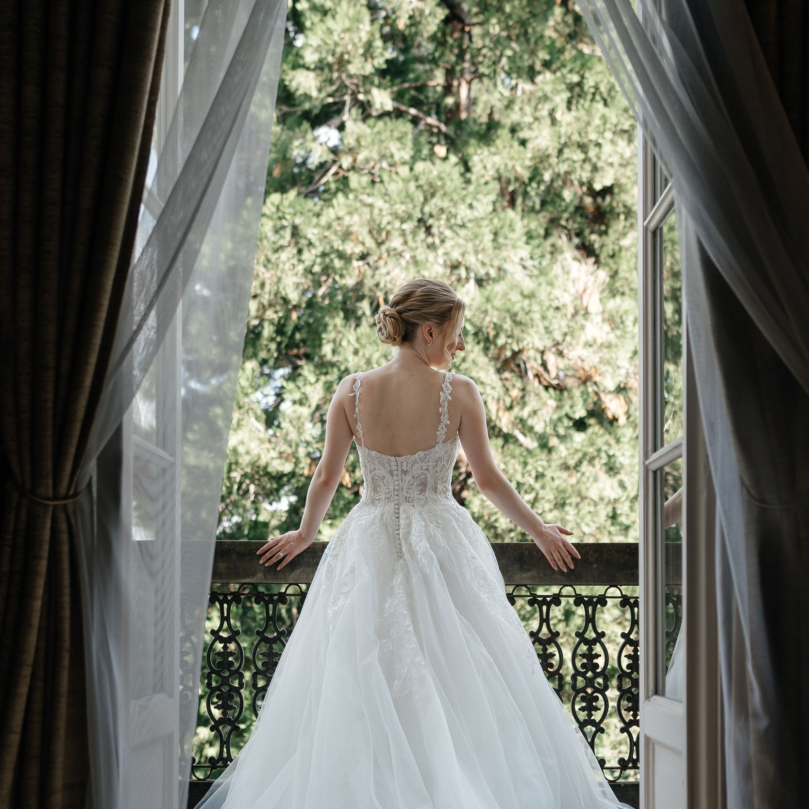 Services. Wedding photographer & videographer in Germany and Frankfurt | Denis Mirosnik