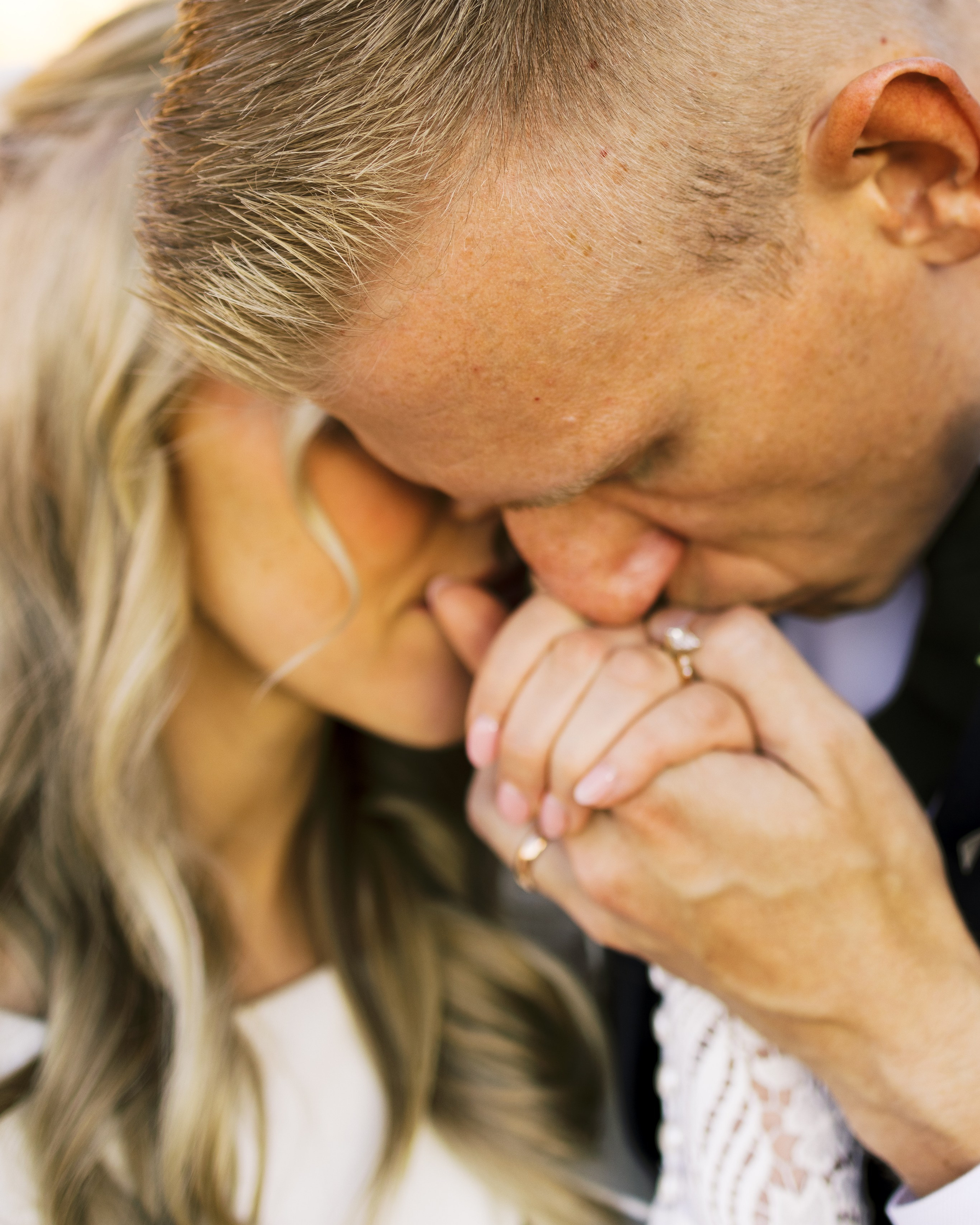 Arches Bridal Photoshoot. Utah Family Photographer