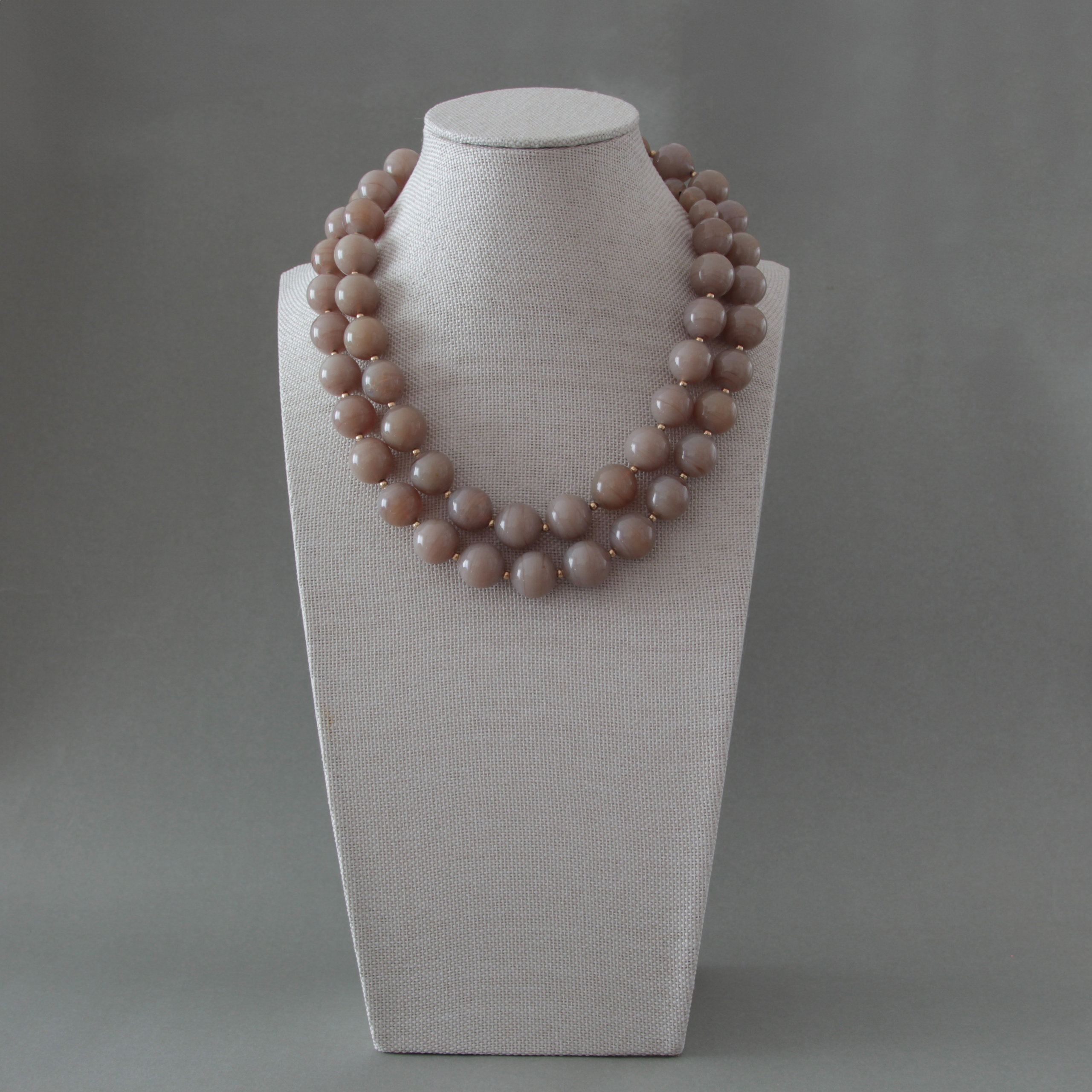 Modern Jewelry. Современнные и актикварные украшения в Барселоне, Москве и Санкт-Петербурге