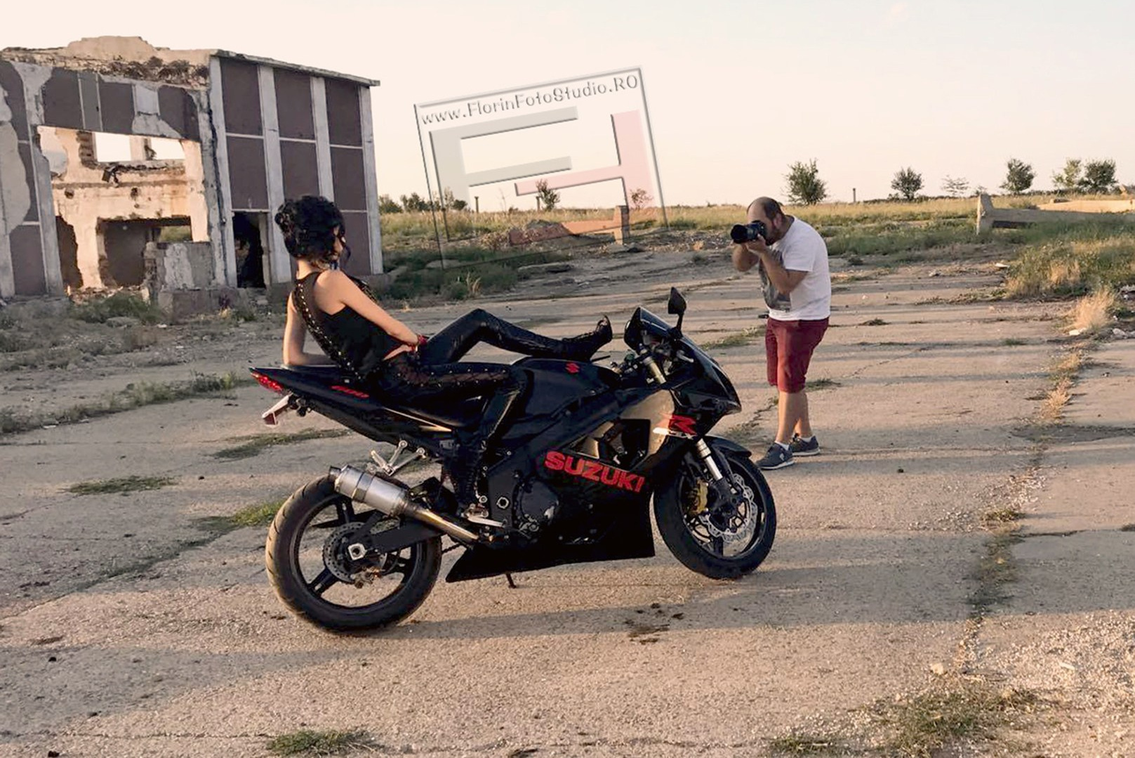 Modul de lucru pentru colaborarea modelului cu fotograful. Studio foto Galati sexy — boudoir fotograf freelancer Florin Costache