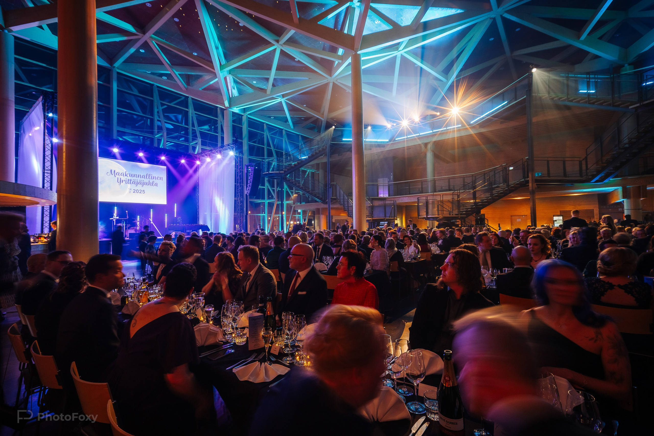 Maakunnallinen Yrittäjäjuhla. Valokuvaaja Lahti, Helsinki Elena Salonen