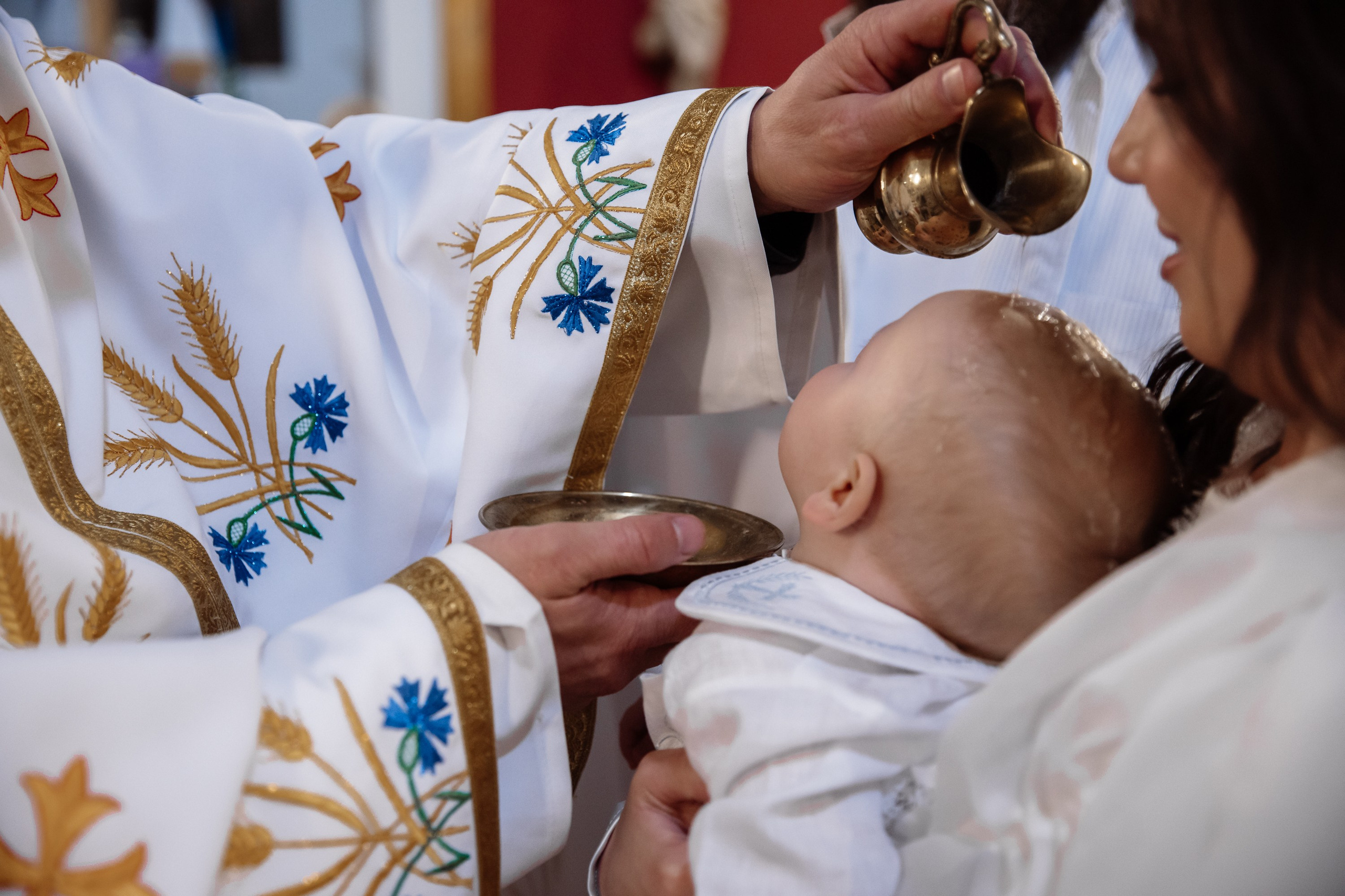 Christening & Baptism Photography in Valencia: My Experience and Tips for Families. Julia Gnatenko — Photographer Valencia, Alicante, Barcelona, Spain, Europe