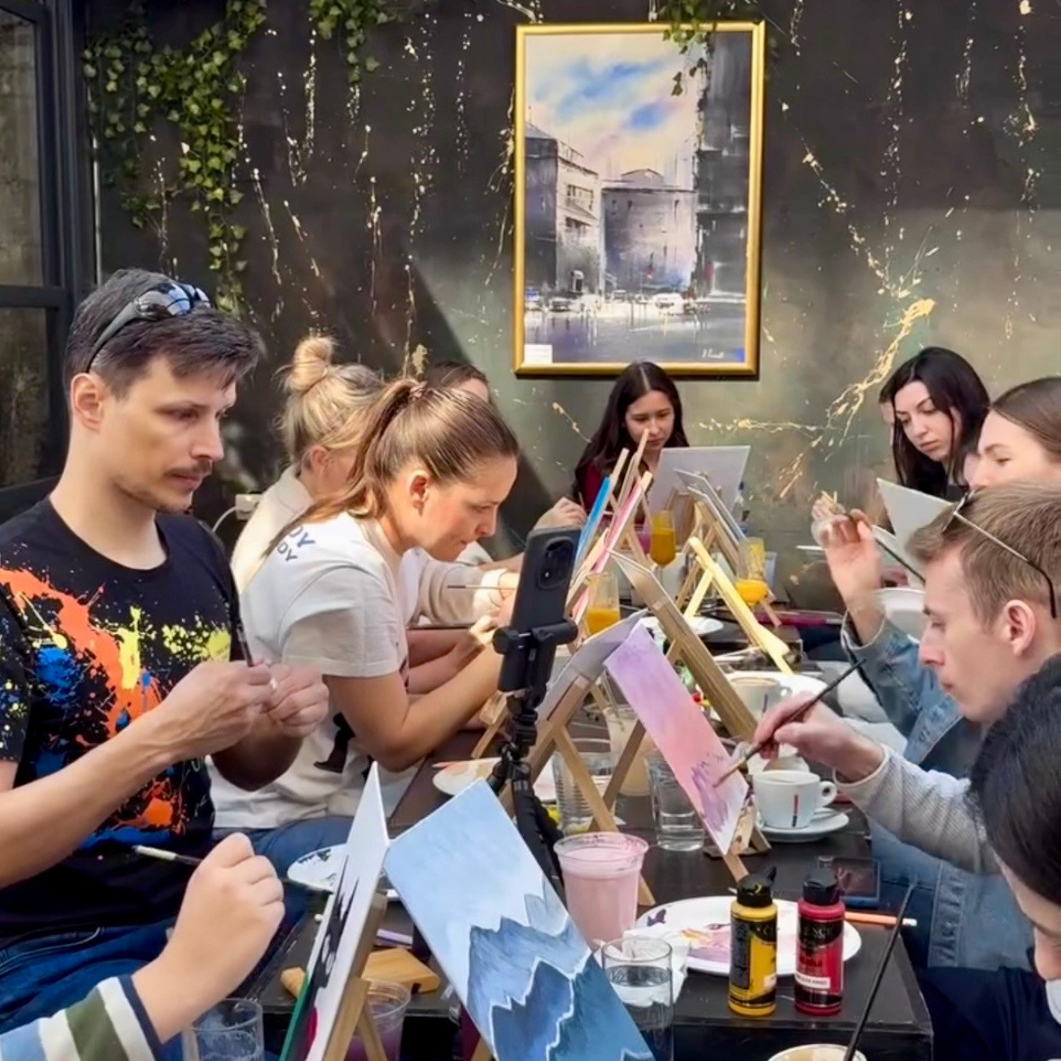 Групповые занятия. Art Always Here — студия живописи и рисунка очного обучения в Черногории и Онлайн