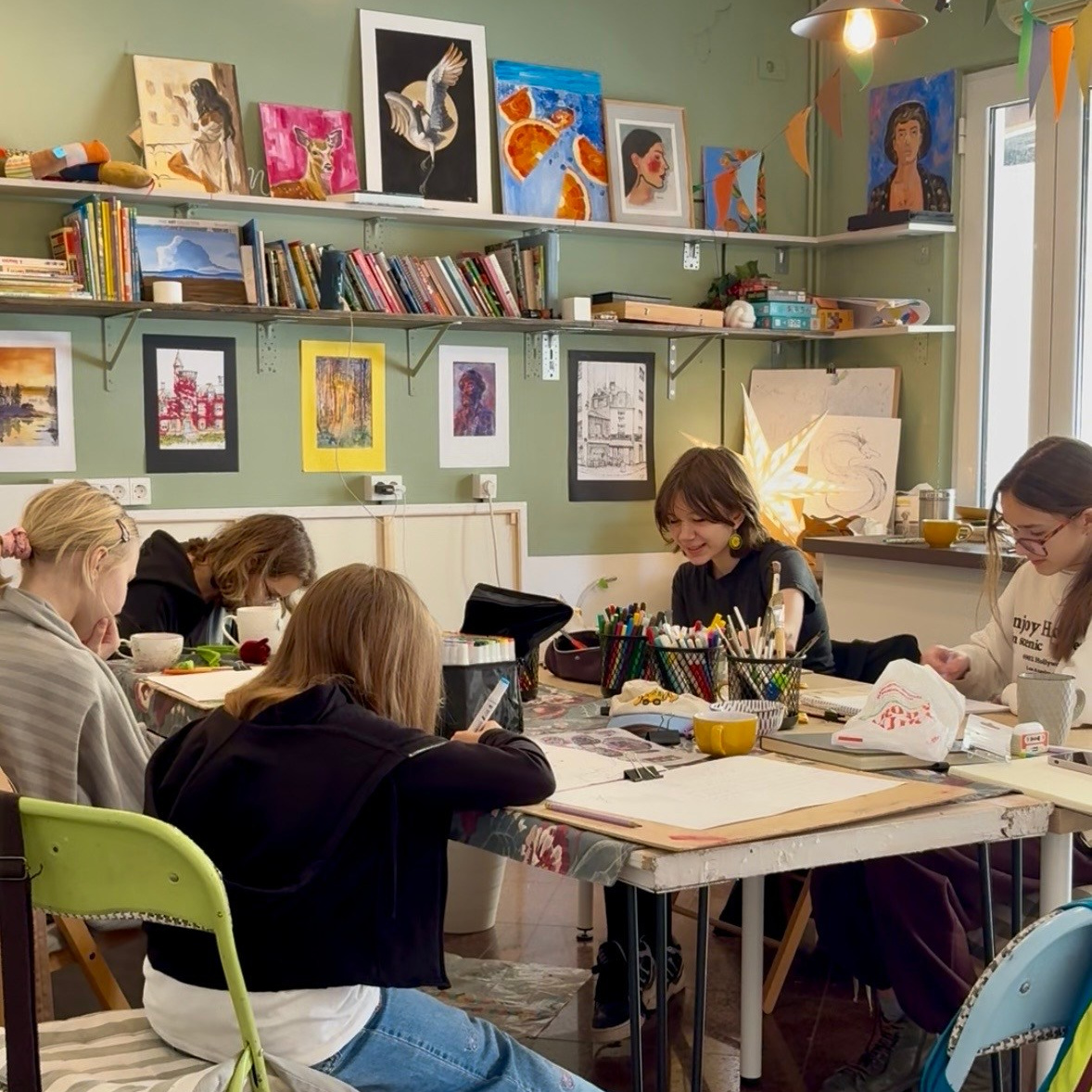 Art Always Here — студия живописи и рисунка очного обучения в Черногории и Онлайн