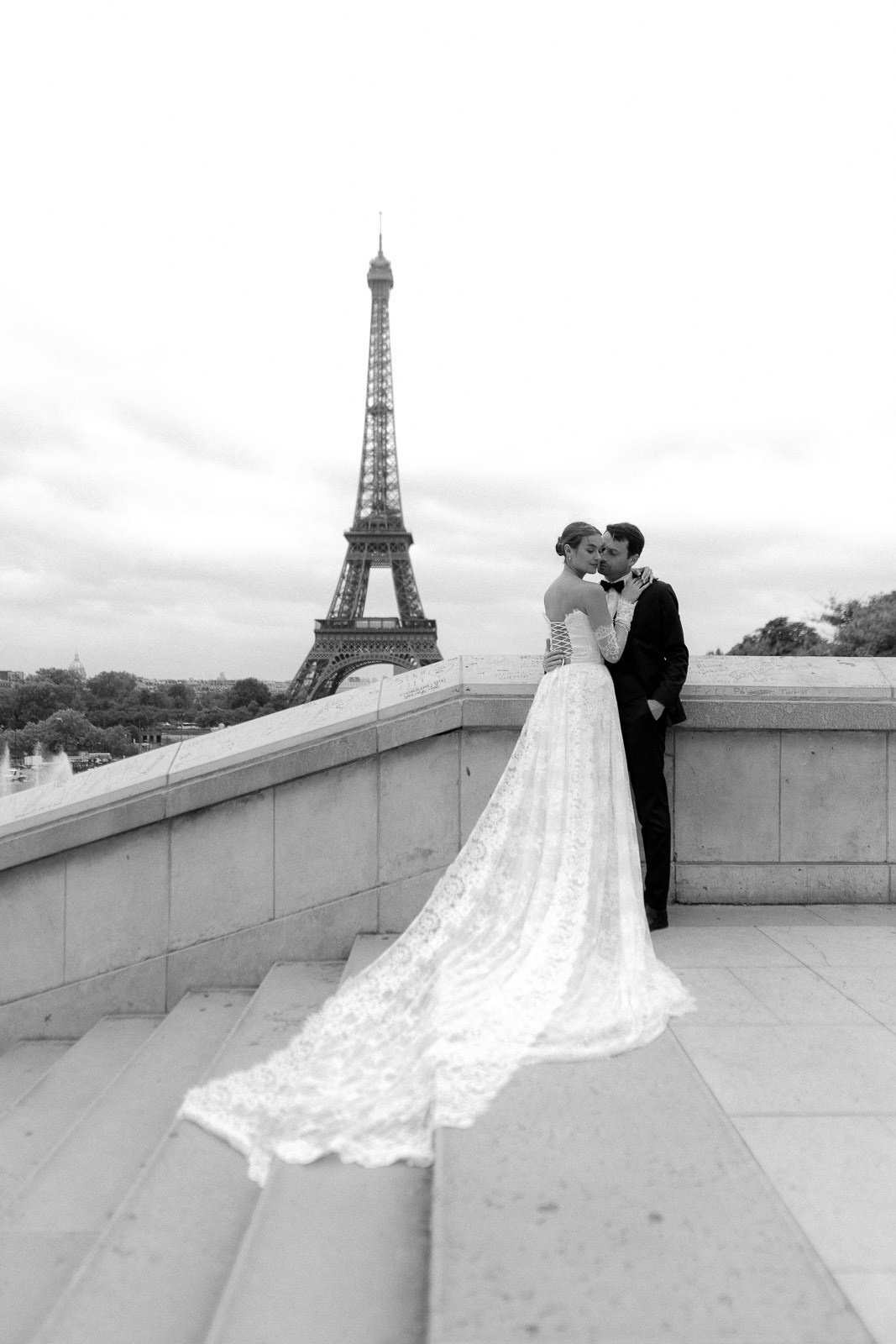 Os 5 Erros que Casais Cometem ao Fazer um Ensaio em Paris (e Como Evitá-los). Fotografia Fernando Martins
