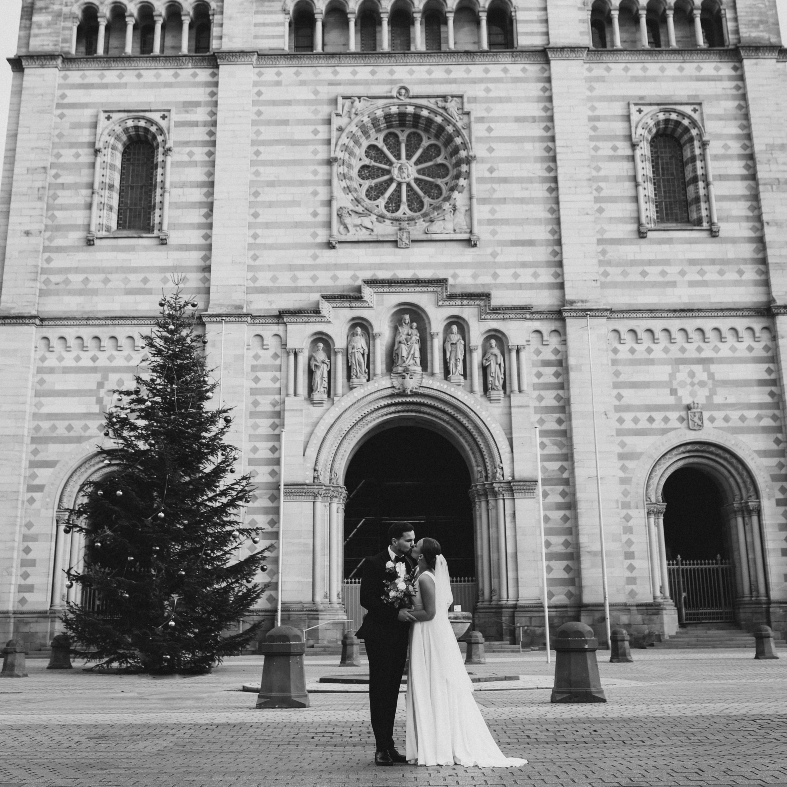 Hochzeitsfotograf in der Pfalz - freie Trauung in Speyer.