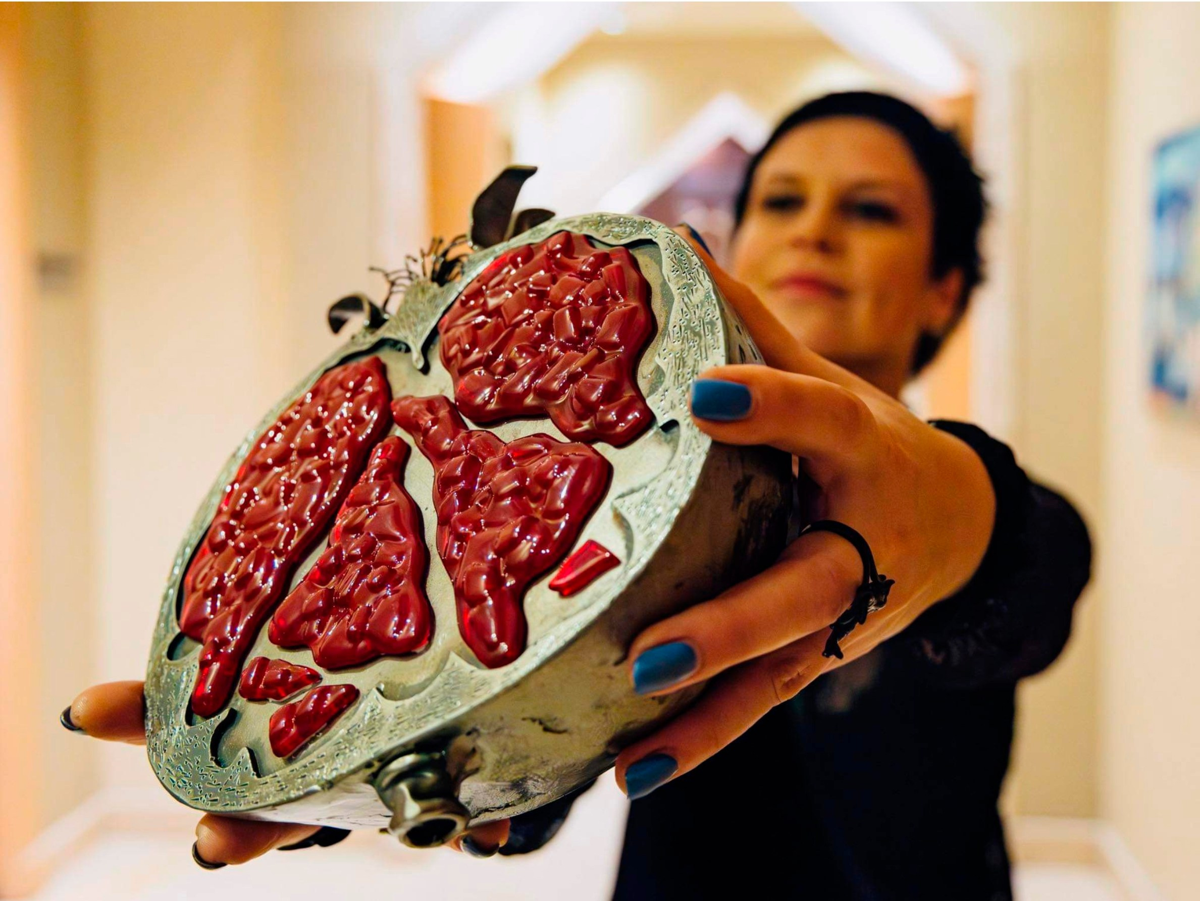 Скульптура Фрукты гранаты Марии Тарлецкой