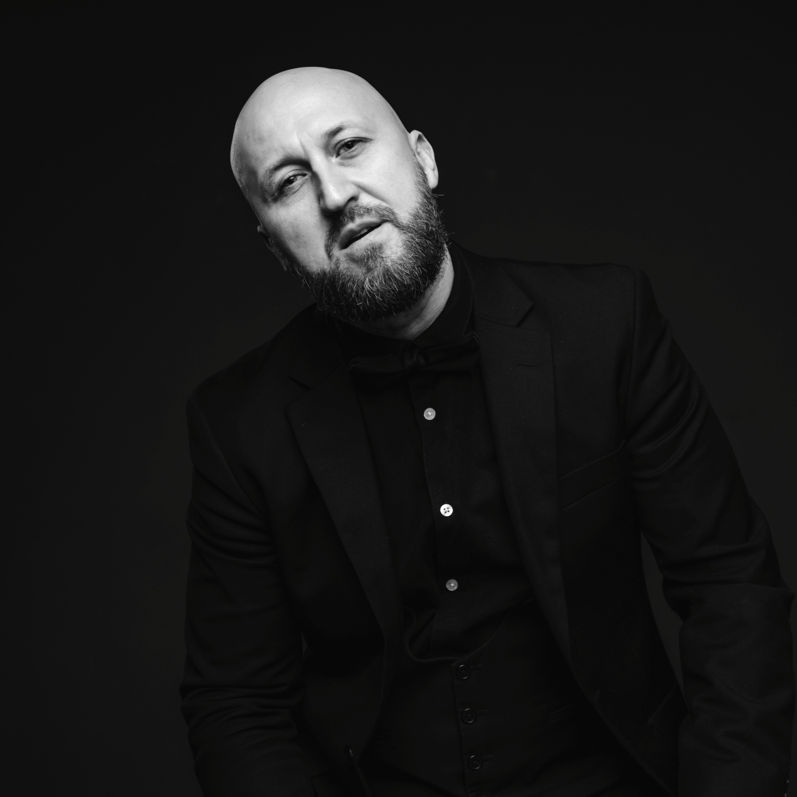 KONTAKTER. Bryllups- og familiefotograf i Norge og Europa – Oleg Nemchenko
