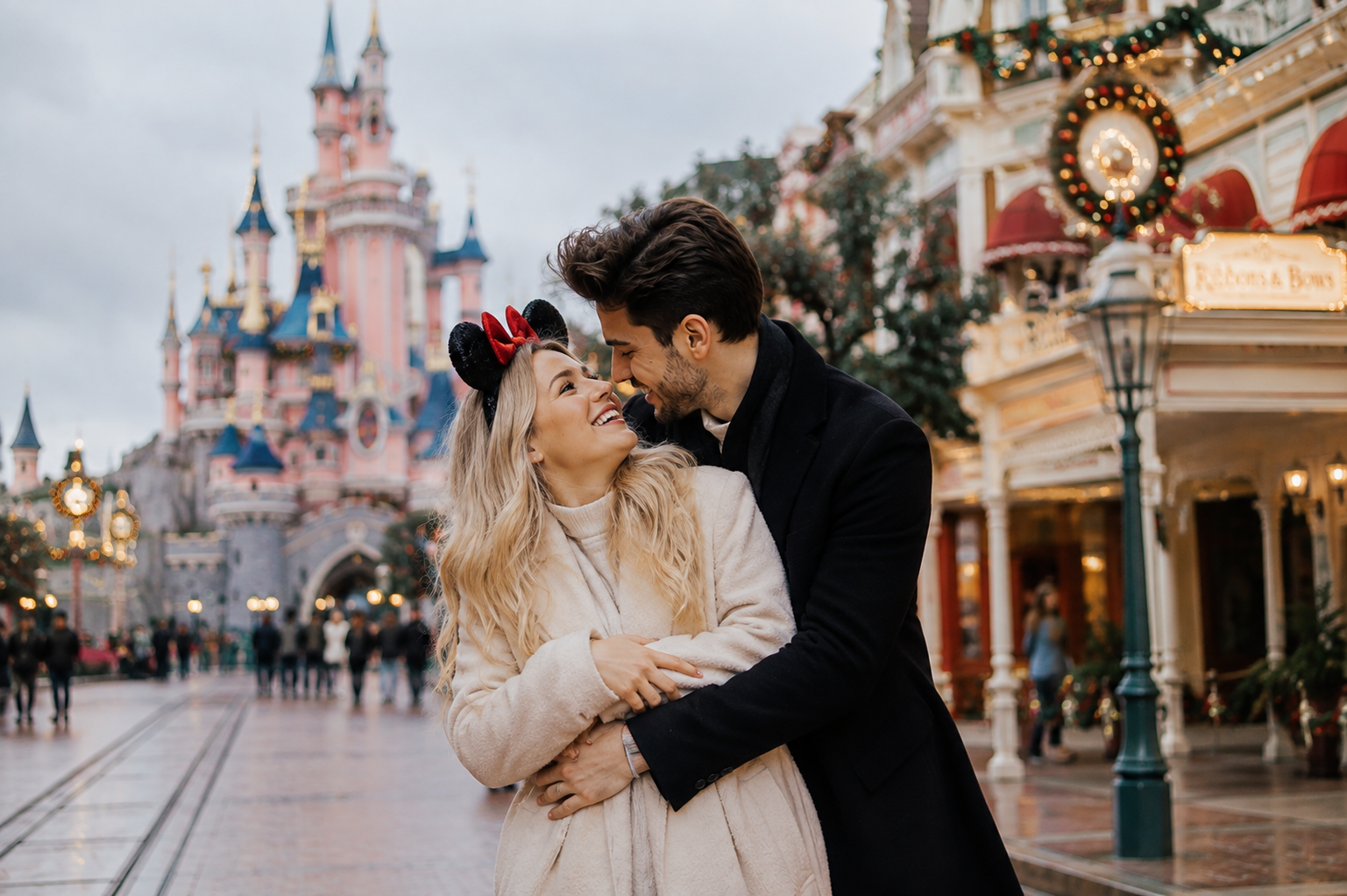 Creating Magical Moments: How I Help Couples Organize Surprise Proposa. Photographe à Paris