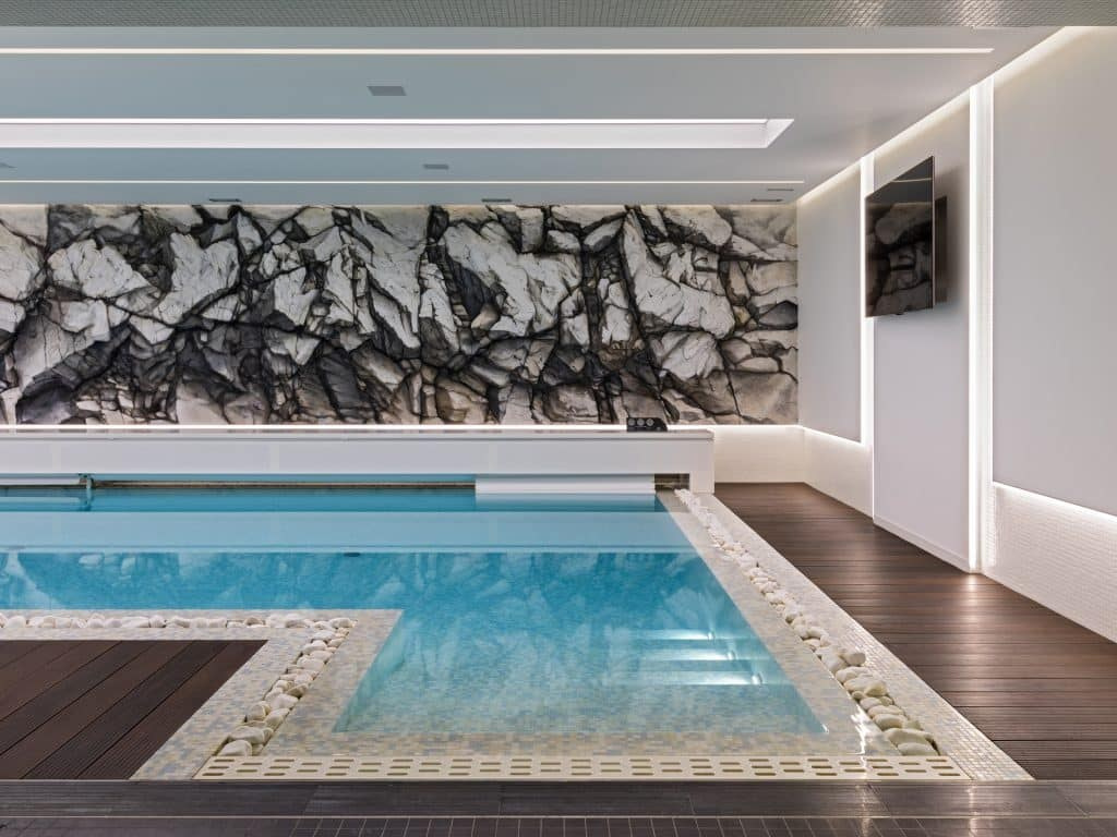 LAKE HOUSE IN LATVIA