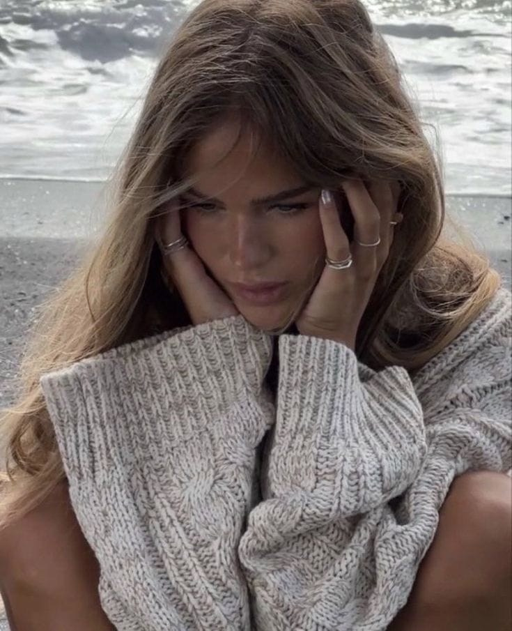 Why do knitted clothes look good in a beach photoshoot?. Los Angeles Photographer — Venice Beach, Santa Monica, Malibu