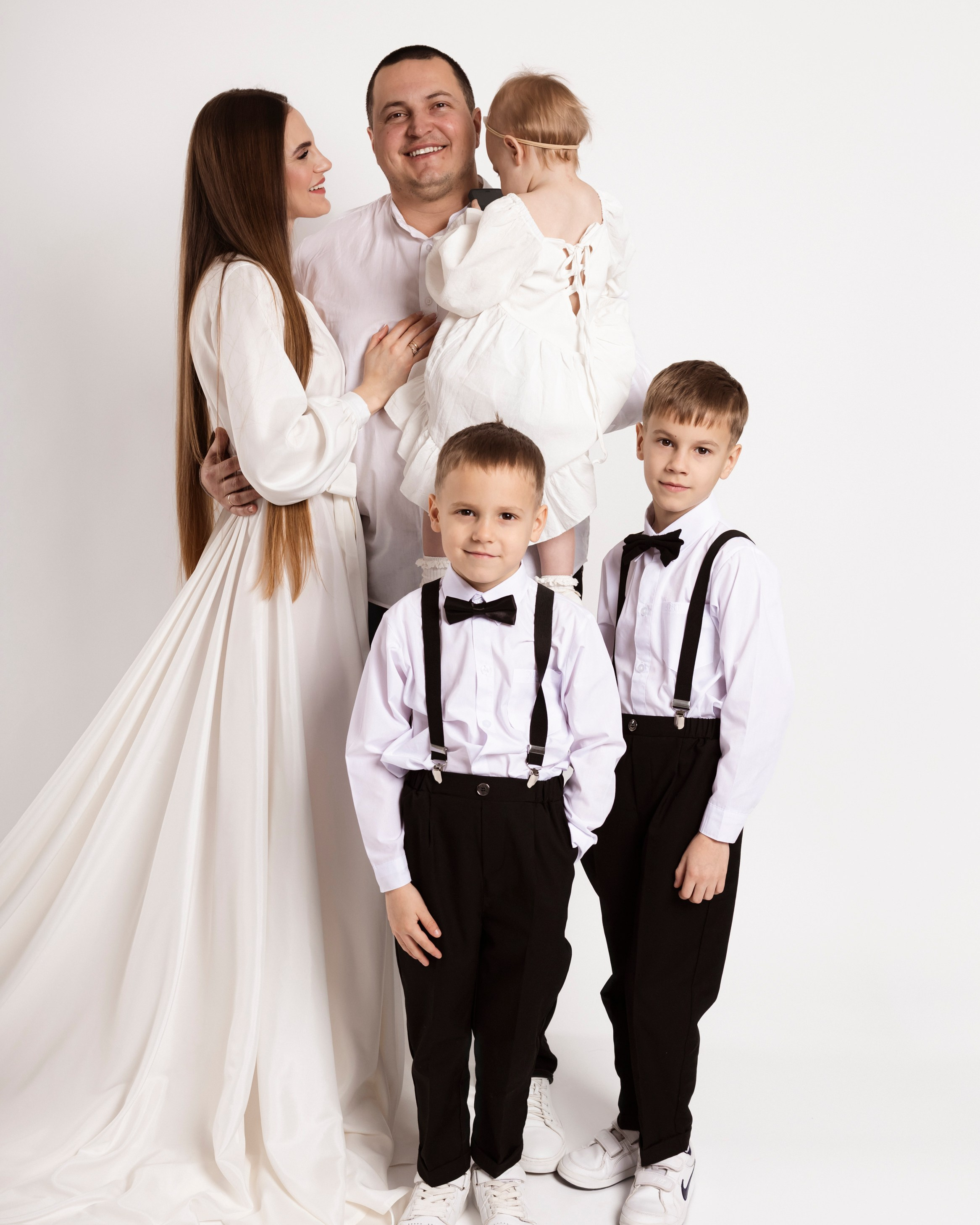 Fotoateliér. Lifestyle and Family Photographer in Pisek Oxana Telupilova