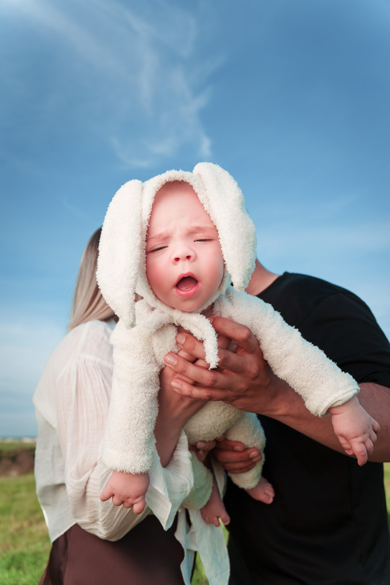 Fotografie portret familie craiova fotograf catalin glavan copii nou nascuti 