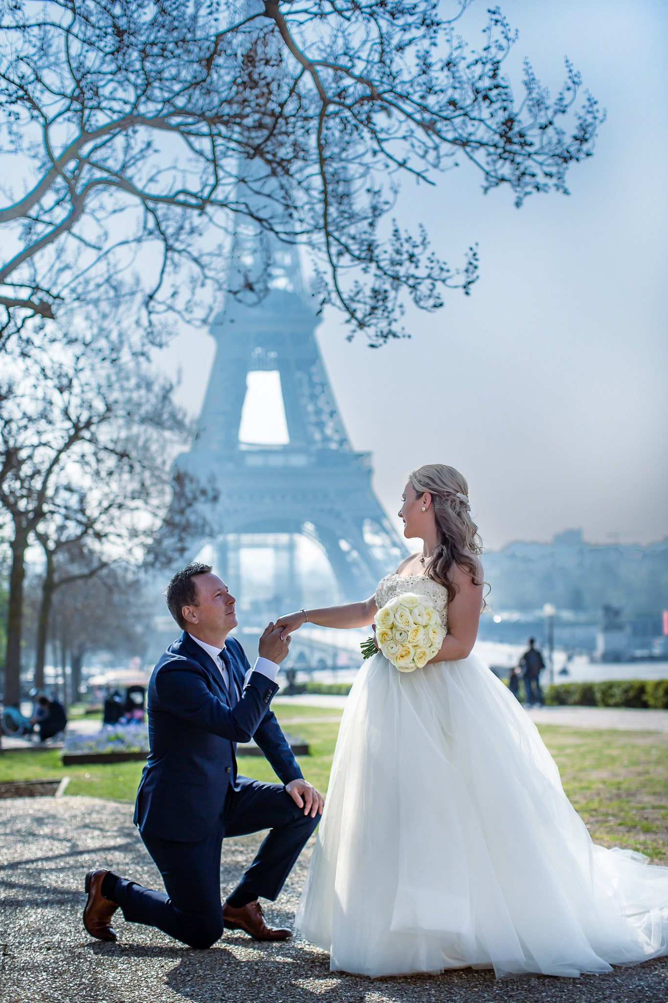 Top 7 Breathtaking Paris Elopement Locations. Photographe à Paris