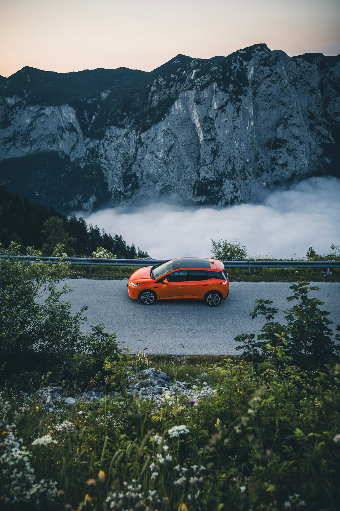 BYD Dolphin G DM-i – Automotive-Fotografie im Salzkammergut. Commercial & Lifestyle Fotograf | Wiener Neustadt