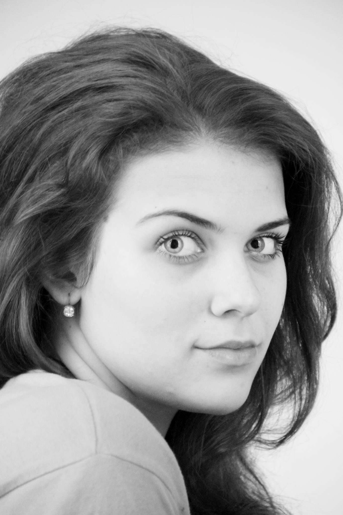 Kontaktai. Wedding and family photographer in Lithuania — Yvanessa Gelvano