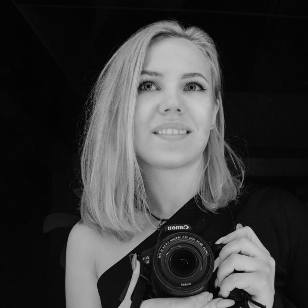 Contact Photographer in Athens | Book Your Photoshoot