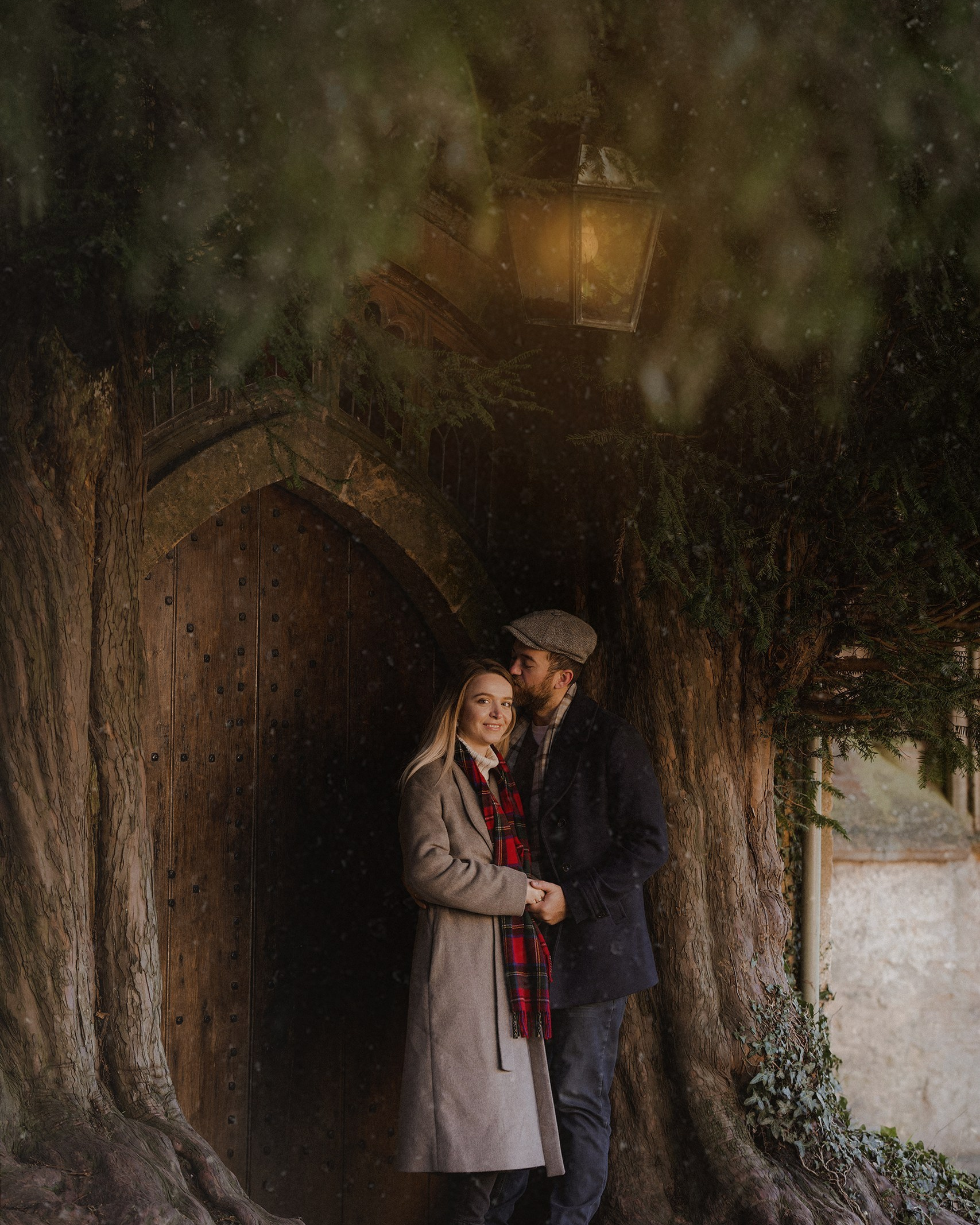 Contact. Tania Gandrabur, photographer in West Midlands, England