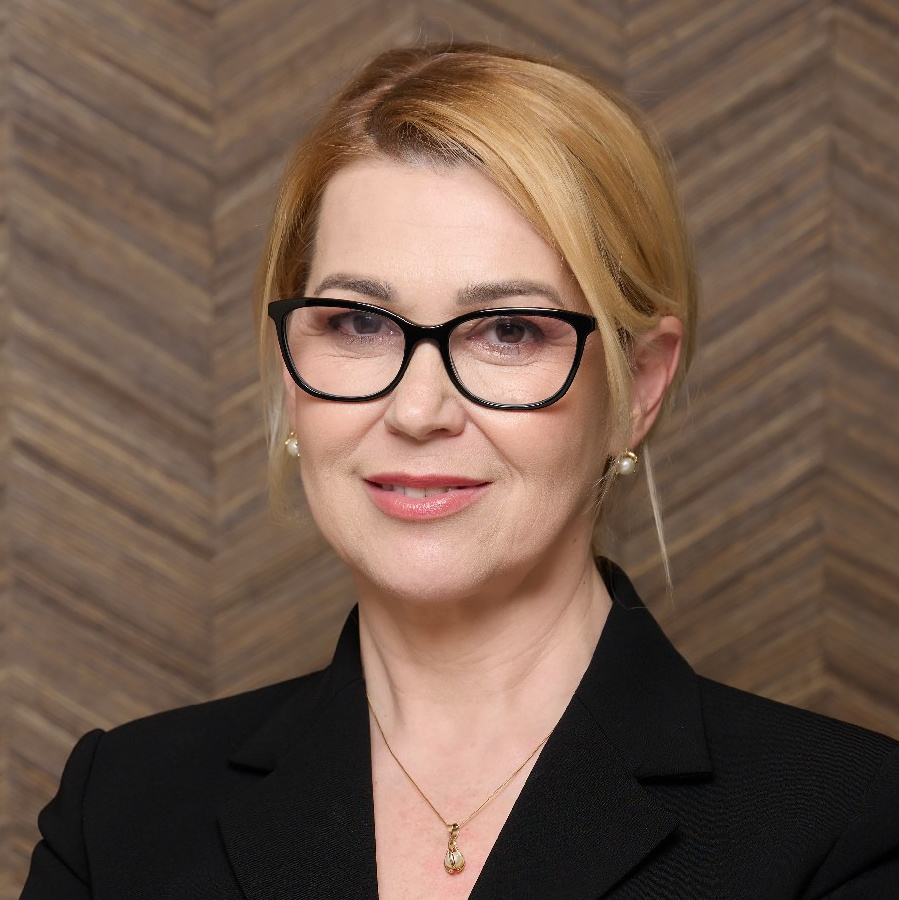 Fotograf Corporate Iași | Adrian Cuba — Fotoreporter Agerpres