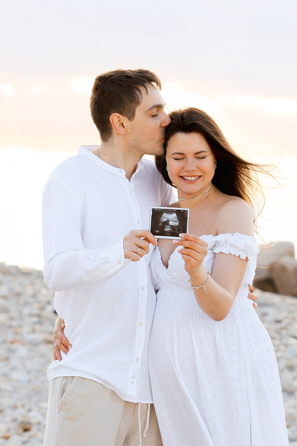 Maternity photoshoot. Wedding and family photographer in Altea, Valencia, Alicante, Benidorm