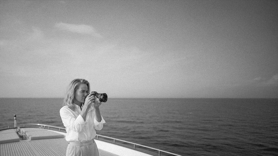 Worldwide. Elena Ruzgis — Editorial Wedding & Portrait Photographer