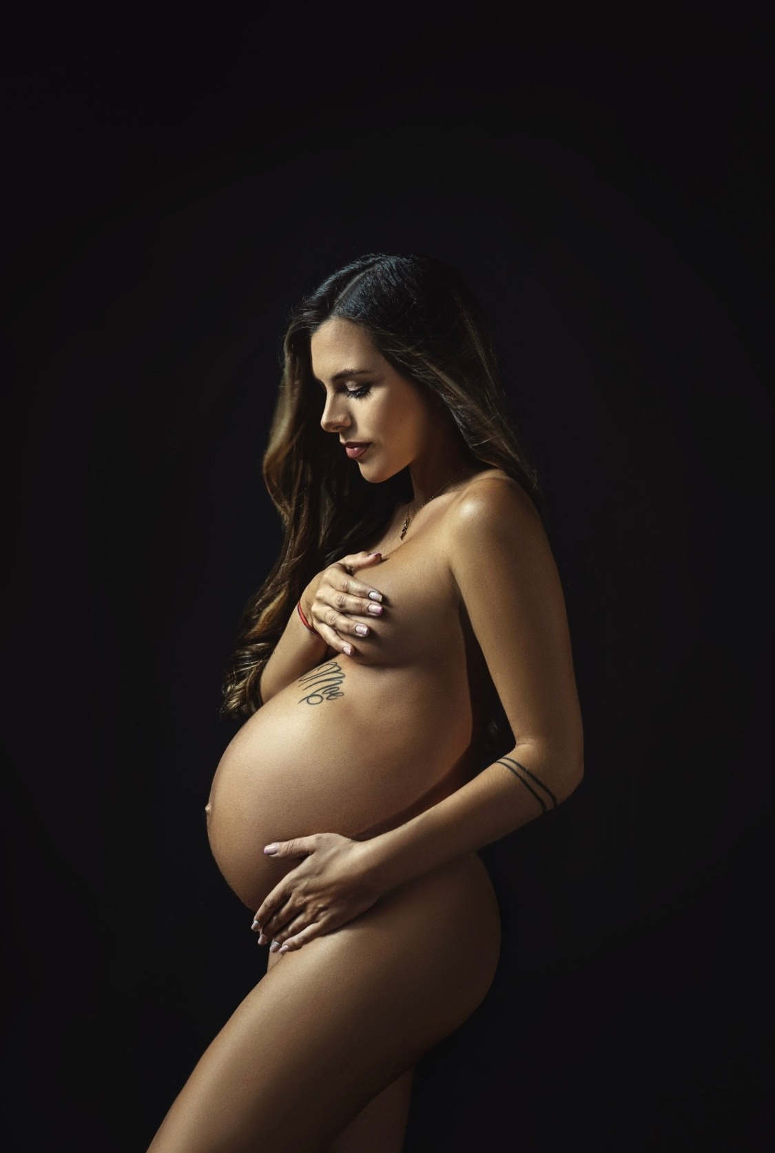 Sesión de embarazo en Tenerife – Fotos maternidad en la naturaleza. Tania Bonnet | Fotógrafa en Tenerife | Flying Dress & Family Photographer
