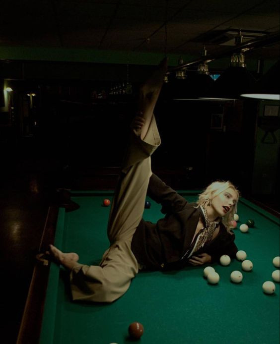 Billiards. Photographer Katerina Andreeshheva