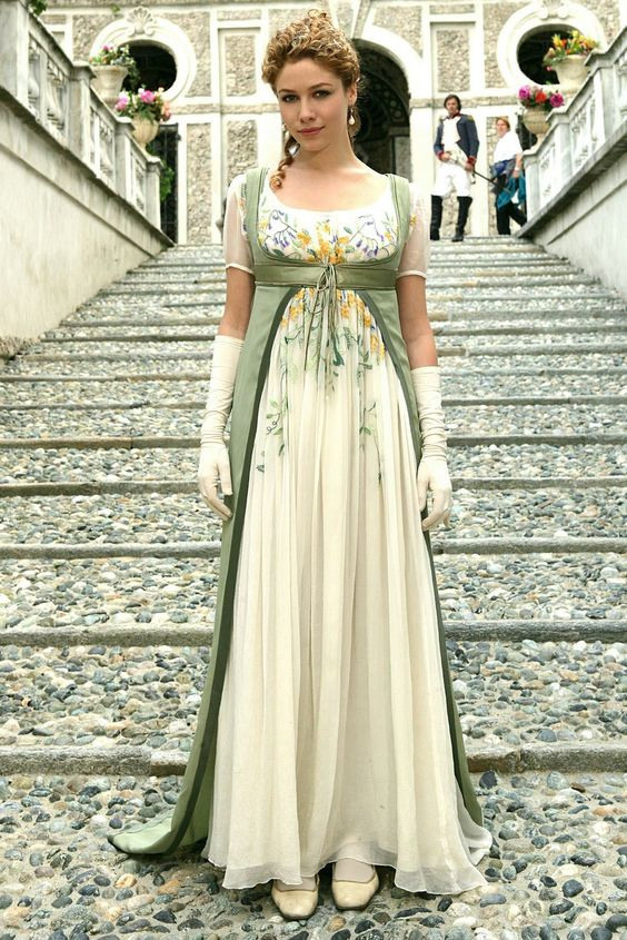 Romantic Empire style. Photographer in Sweden