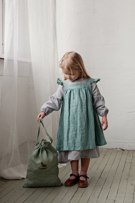 Clothing for a family themed shoot. Photographer in Sweden