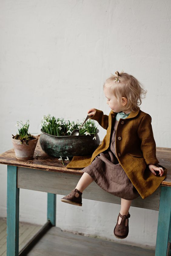 Clothing for a family themed shoot. Photographer in Sweden