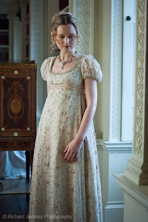 Romantic Empire style. Photographer in Sweden