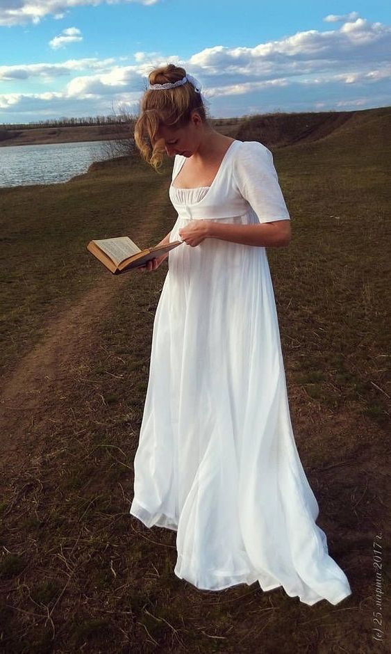 Romantic Empire style. Photographer in Sweden