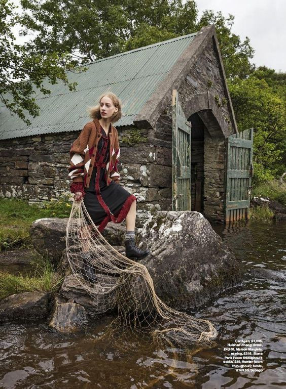 Clothing for a family themed shoot. Photographer in Sweden