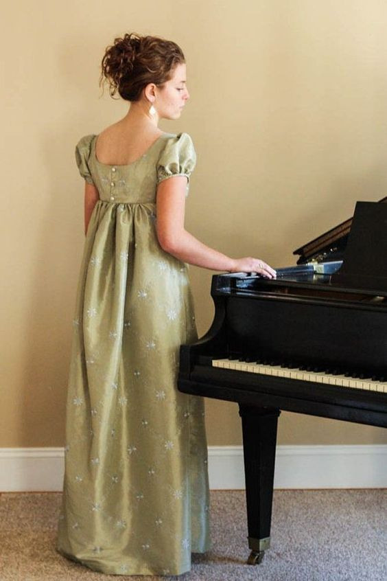 Romantic Empire style. Photographer in Sweden