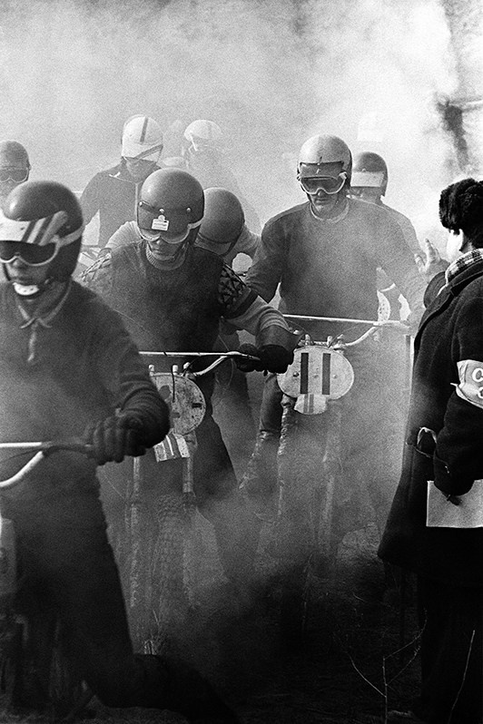 Соревнования по мотокроссу на правом берегу Днепра, Запорожье, УССР. 1980