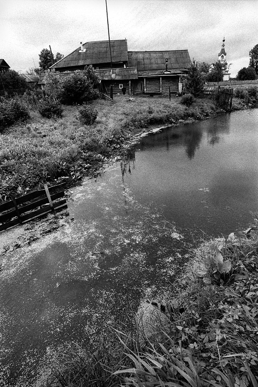 Плотина в Беляево, деревня Беляево, Кикнурский район, Кировская область, Россия. Июнь 2010